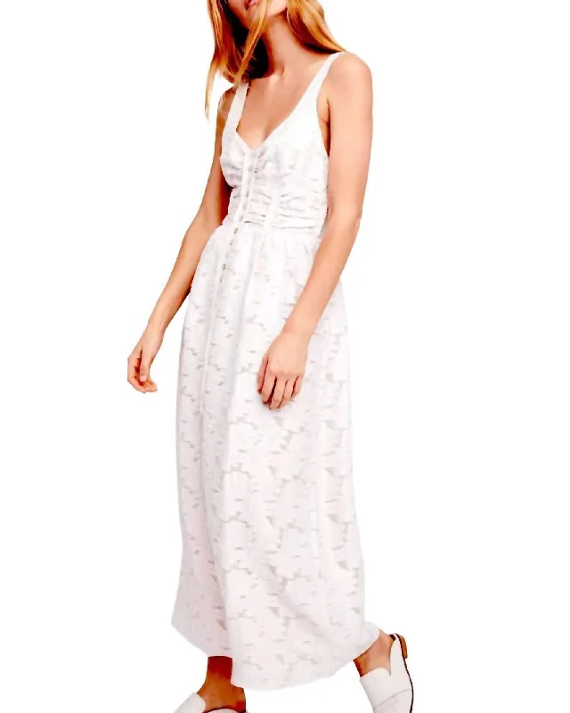 Women's Holiday Clothing Feminine Soft - Hued Styles Fresh As A Daisy Embroidered Maxi Dress In Pale Pink