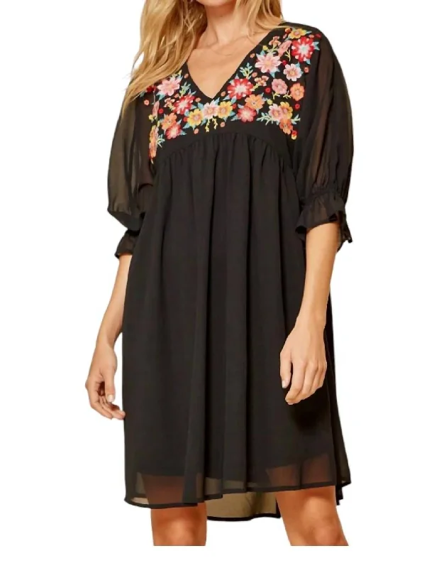 Women's Clothing With Trendy Designs Effortless Comfort Shift Short Sleeve Dress In Black With Multi Color Embroidered Floral Pattern