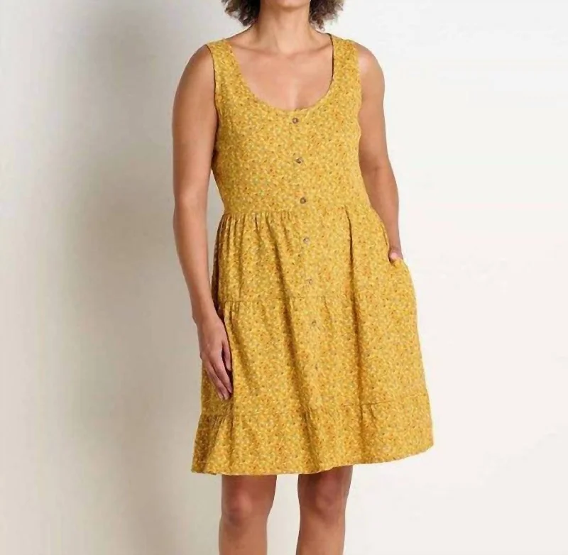 Women's Elegant Evening Outfit Flowing Silhouette Manzana Tiered Sleeveless Dress In Pollen Small Floral Print