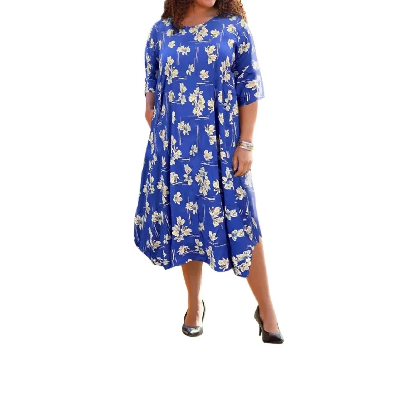 Women's Trendy Garments Seasonal Trend Printed 3/4 Sleeve Edyth Dress - Plus Size In Blue Floral