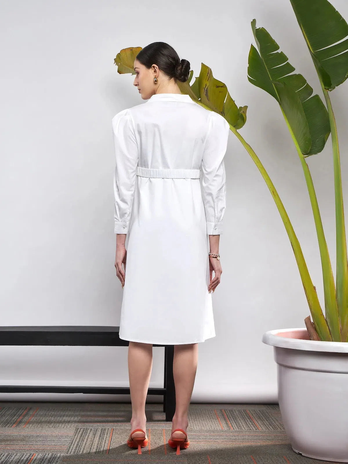 Women's Chic Outfit Graceful Cut Women White Poplin Ruched Belted Shirt Dress