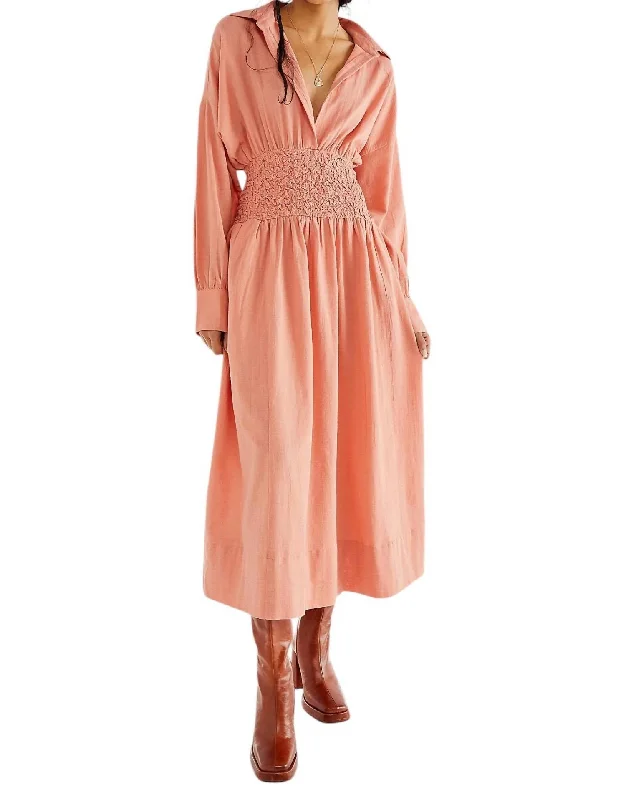 Women's Chic Apparel Seasonal Trend Monika Shirt Dress In Peach