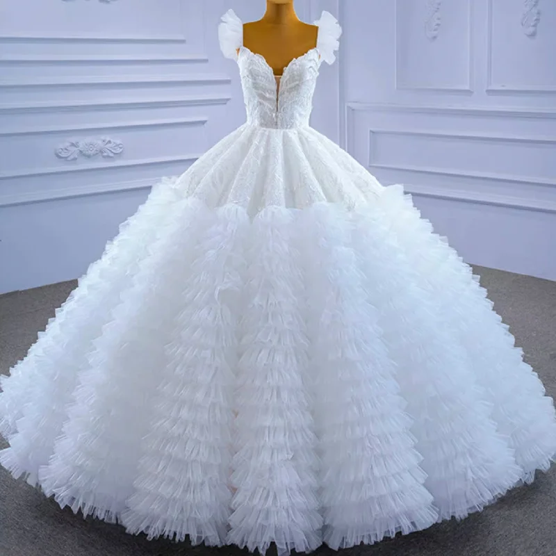 Women's Effortless Casual Outfit Effortless Comfort Vintage Tiered Ruffle Puffy Wedding Dress Princess Bridal Gown