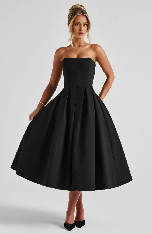 Stylish Outerwear Clothing For Women Big Savings on Rustic Countryside Styles Formal Wear Dresses Bridesmaid Dresses A Line Strapless Backless Elegant Exquisite Dresses Wedding Guests Dresses