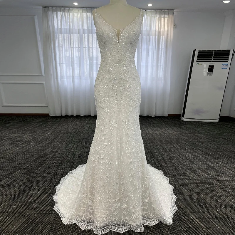 Fashionable Women's Outfit Score Big on Glamorous Red - Carpet Styles Vneck Spaghetti Strap Lace Mermaid Wedding Dress With Sparkle