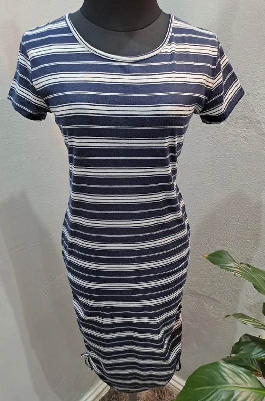 Women's Elegant Apparel Polished Finish Striped Bodycon Dress (8/32)